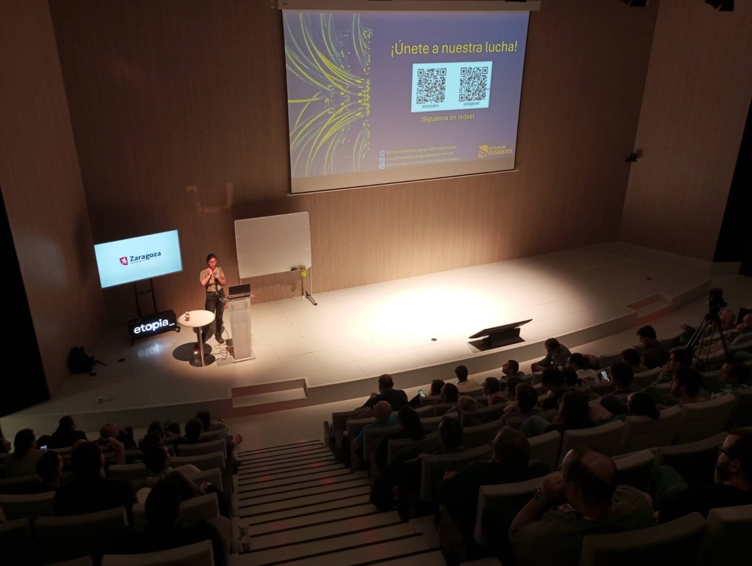 signal-2025-12-13-164137_002